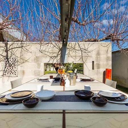 By Barbarhouse 루파노